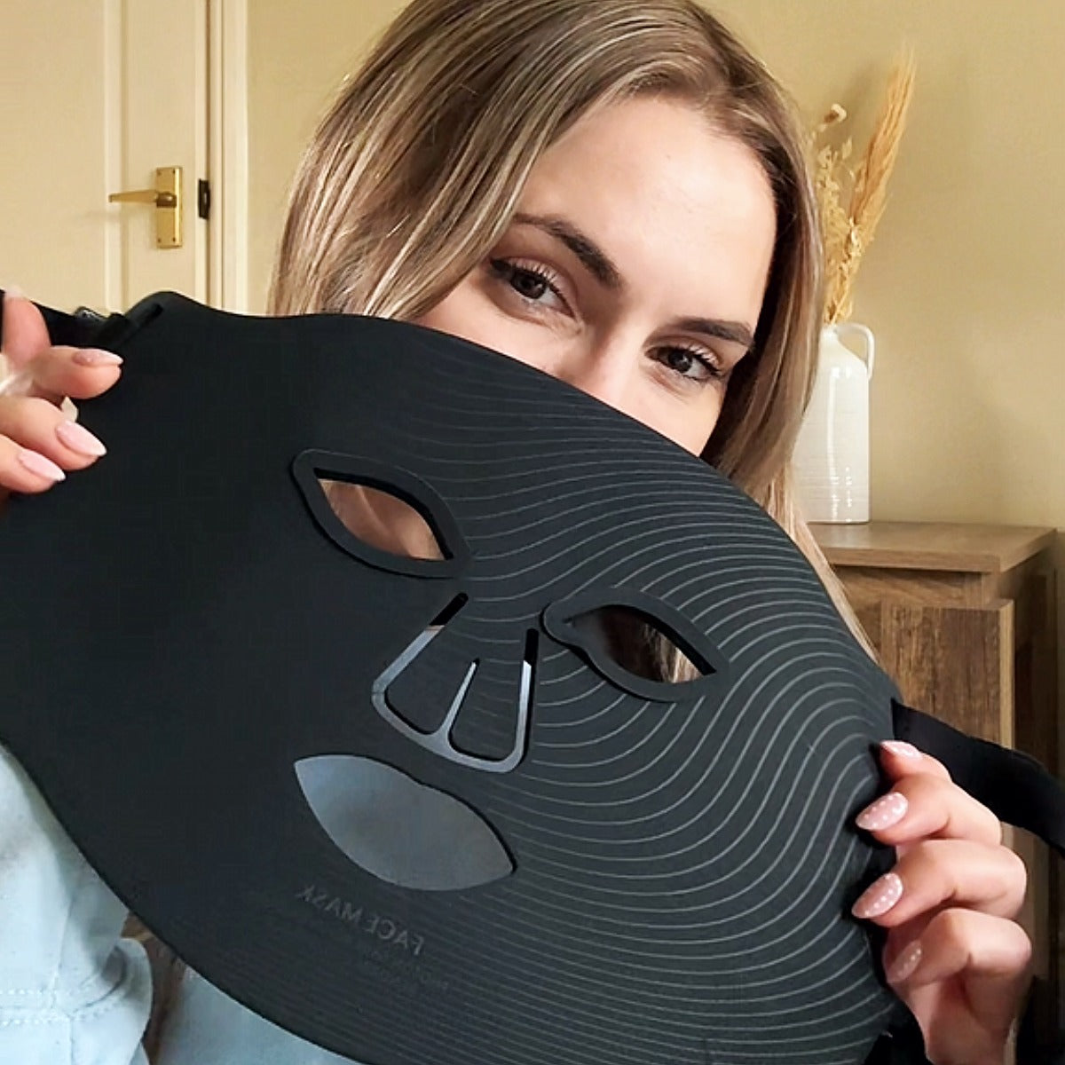 LED Light Therapy Face Mask