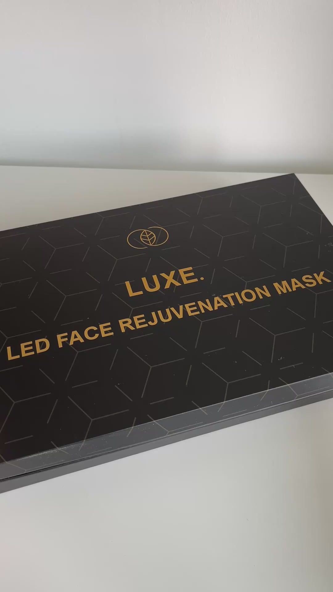 LUXE 7-Colour LED Face Mask